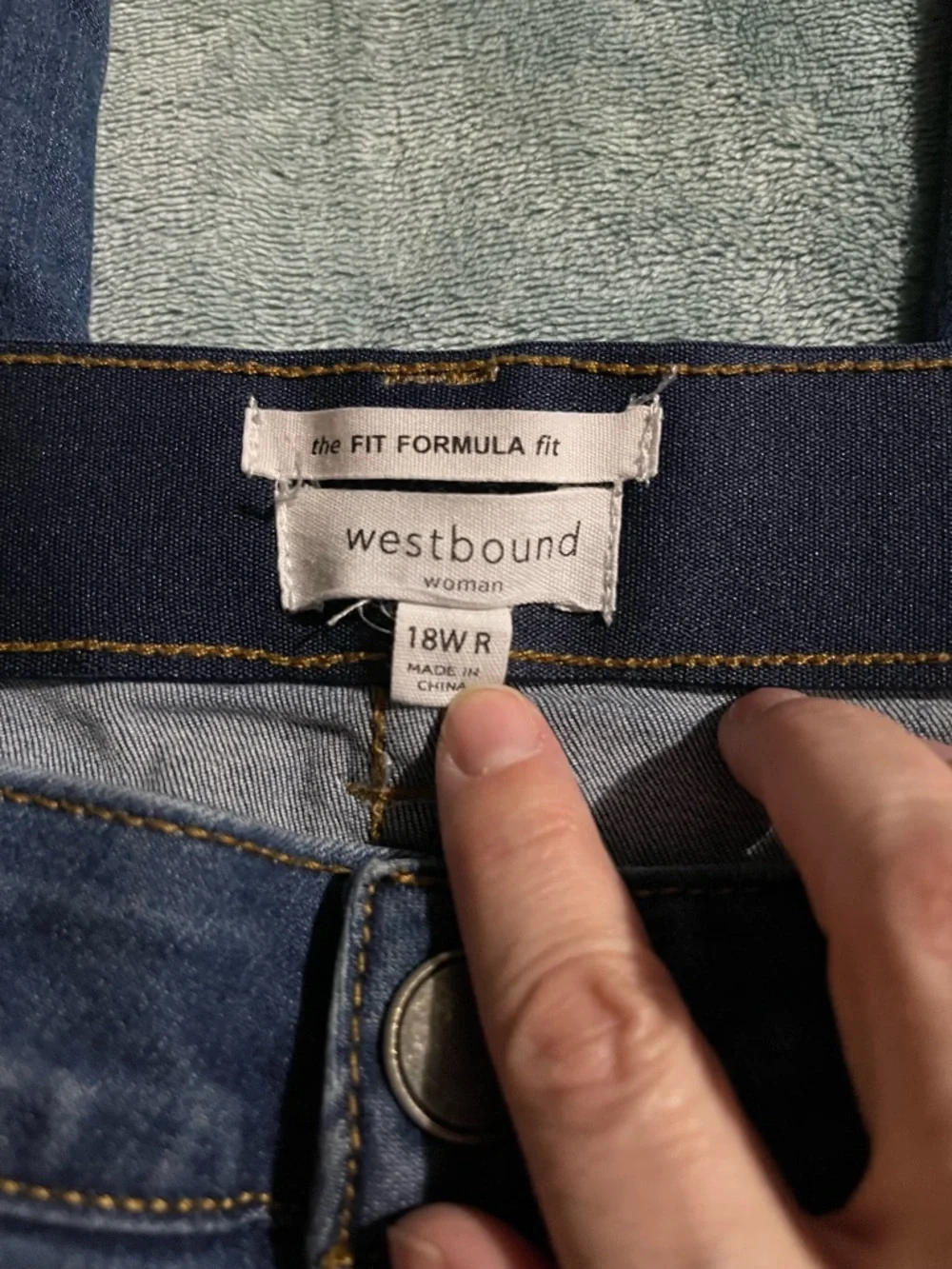 Westbound Women's Jeans in Dark Blue Denim - Picture 3 of 4